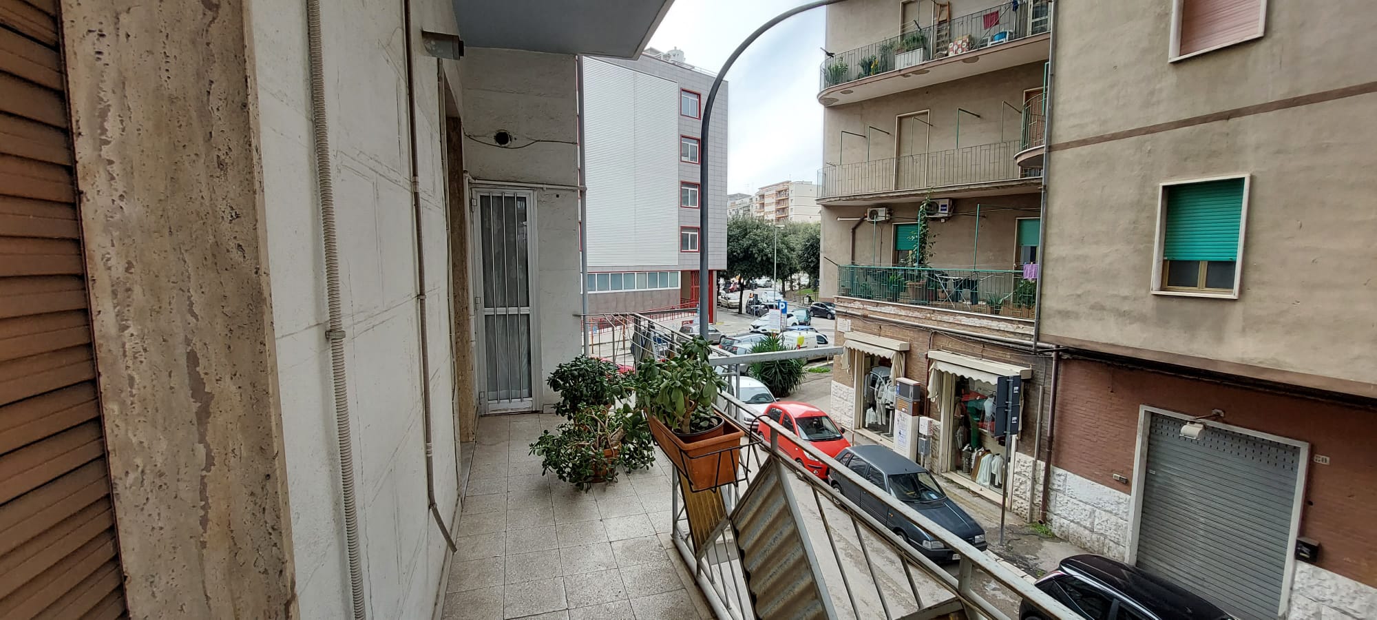 V.LE COLOMBO 20